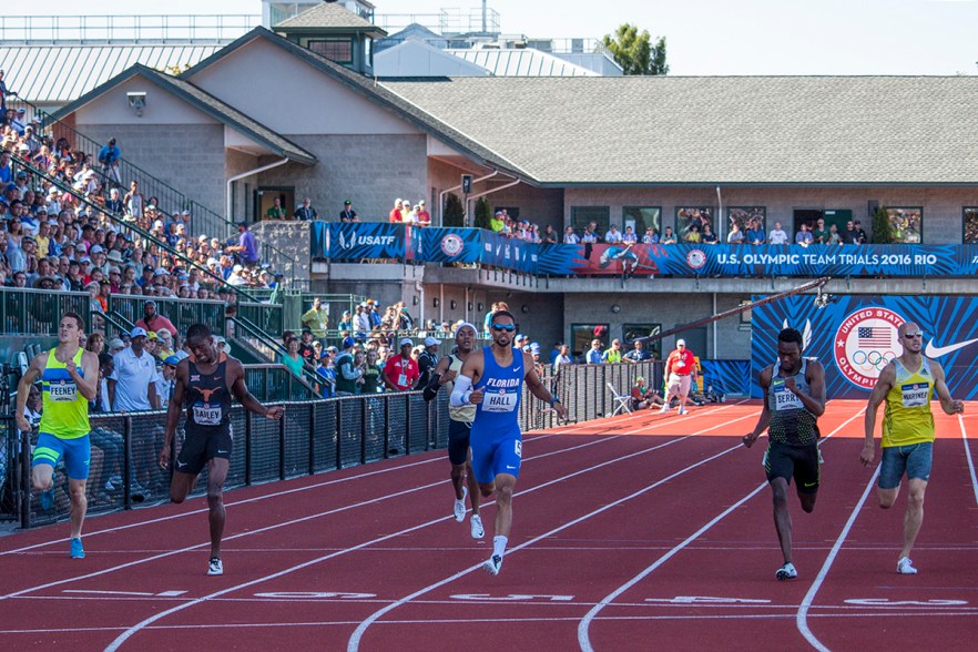 Runners compete in the second heat of the prelims for the men’s 400 meter dash. Florida Gator Geno Hall qualified for the finals after placing first with a 45.61 second run. Day One of the U.S. Olympic Trials Track and Field began on Friday at Hayward Field in Eugene, Ore. and will continue through July 10. Photo by Katie Pietzold